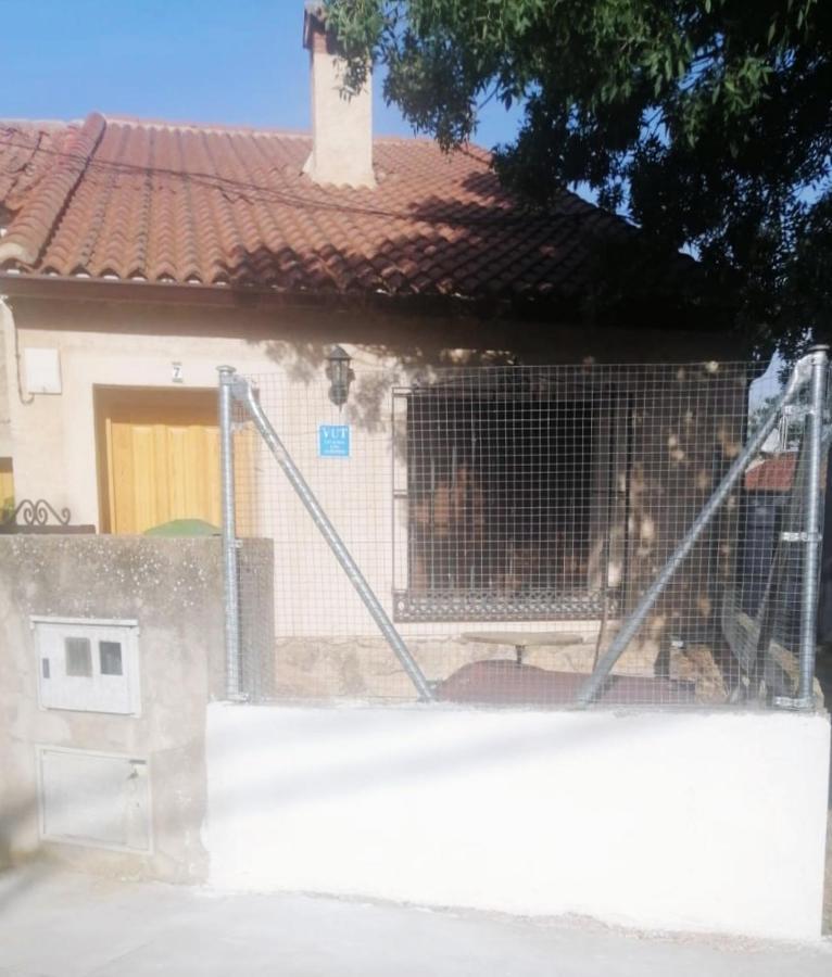 Casa De Los Abuelos Ortigosa del Monte Exterior photo